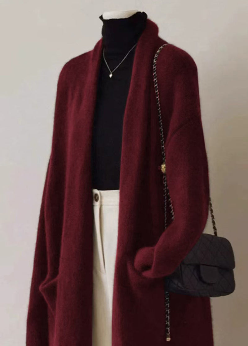 Well Tailored Cardigan with a Graceful Silhouette