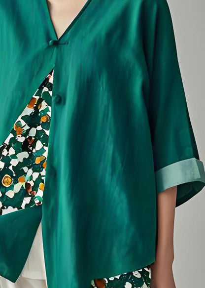 Well Tailored Top with a Graceful Silhouette