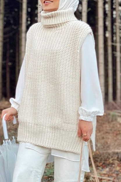 Beautifully Finished Sweater in a Timeless Design