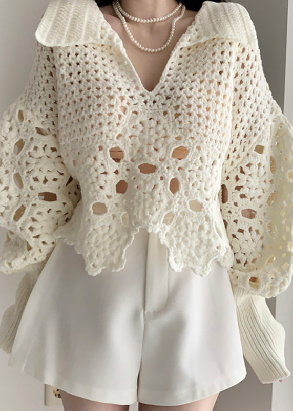 Classic Vintage Sweater with a Flattering Fit