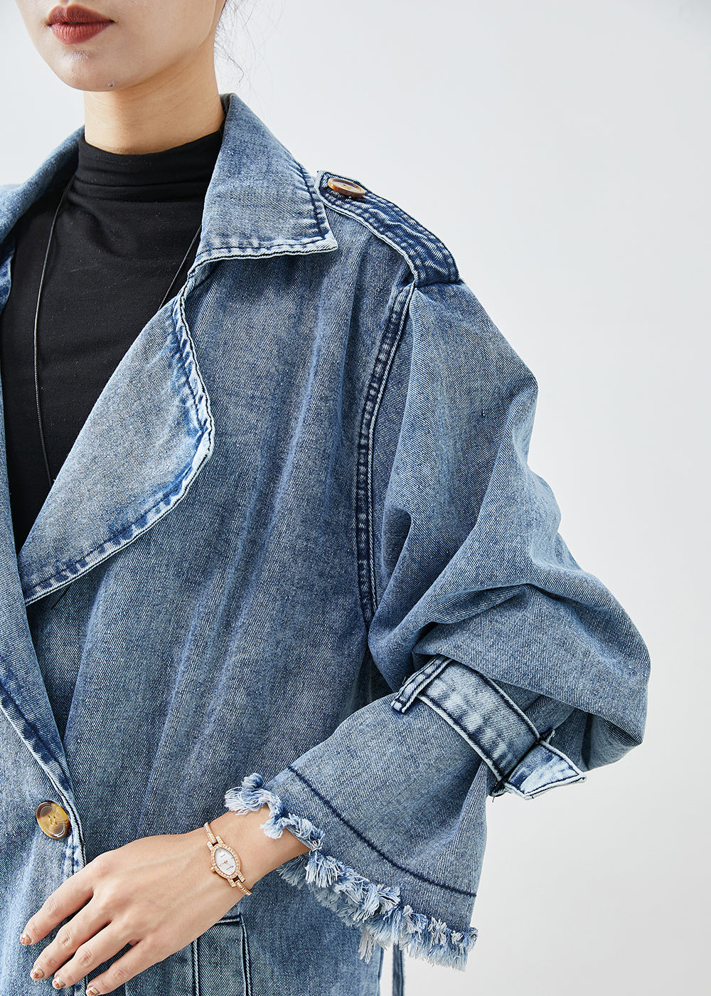 Gracefully Styled Coat for Any Occasion