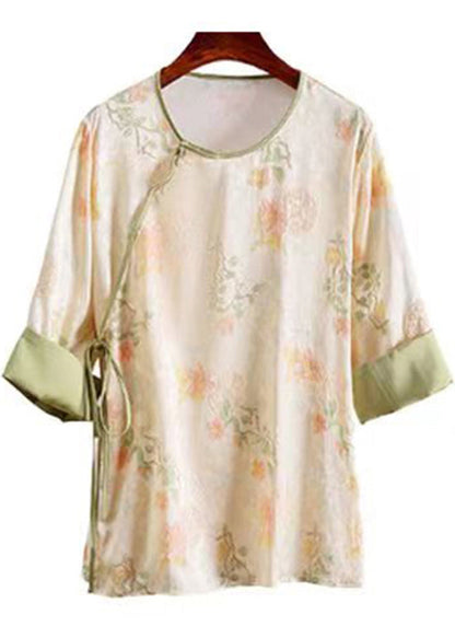 Beautifully Finished Top in a Timeless Design