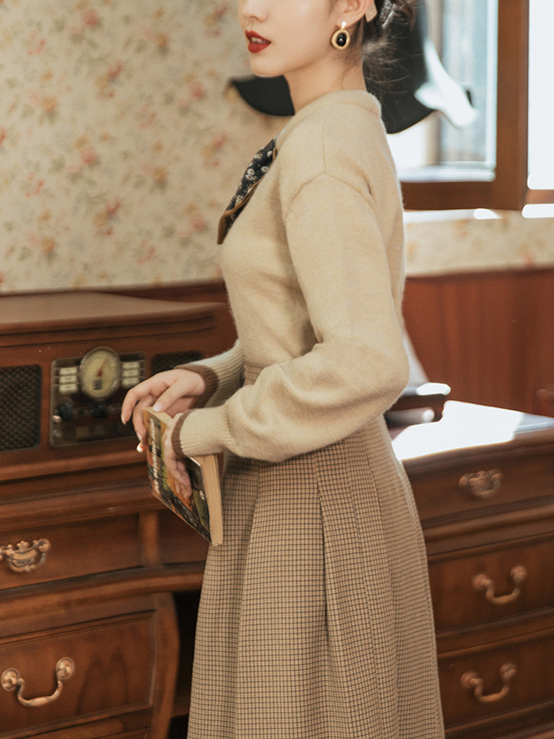 Beautifully Finished Cardigan in a Timeless Design
