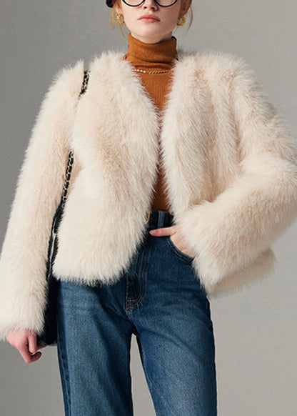 Effortlessly Elegant Coat with a Timeless Design