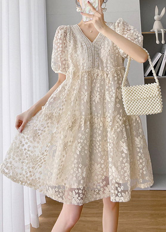 Effortlessly Elegant Dress with a Timeless Design