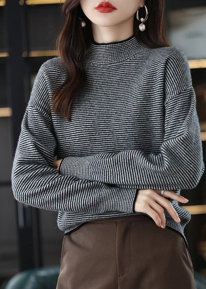 Classic Vintage Top with a Flattering Fit