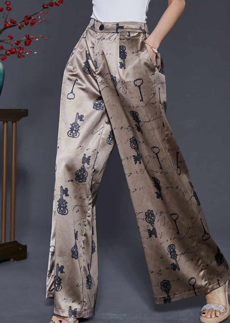 Well Tailored Pants with a Graceful Silhouette