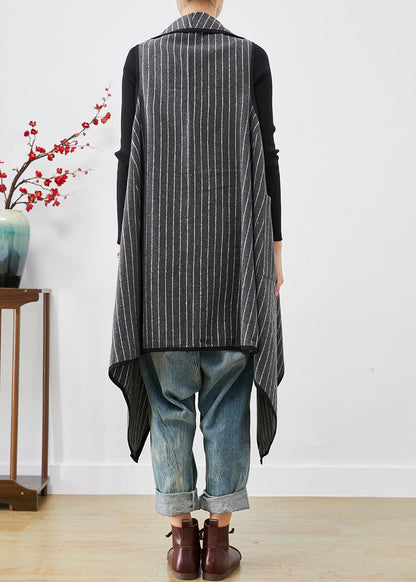 Effortlessly Elegant Garment with a Timeless Design