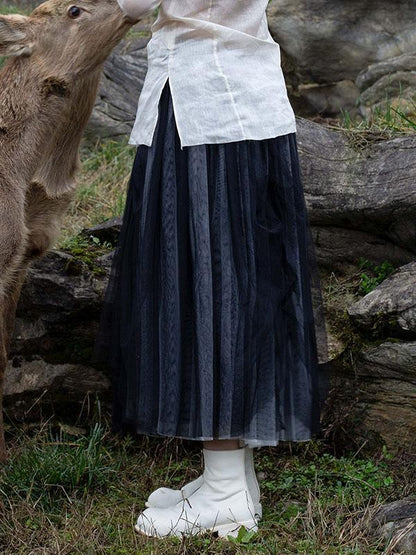 Effortlessly Elegant Garment with a Timeless Design