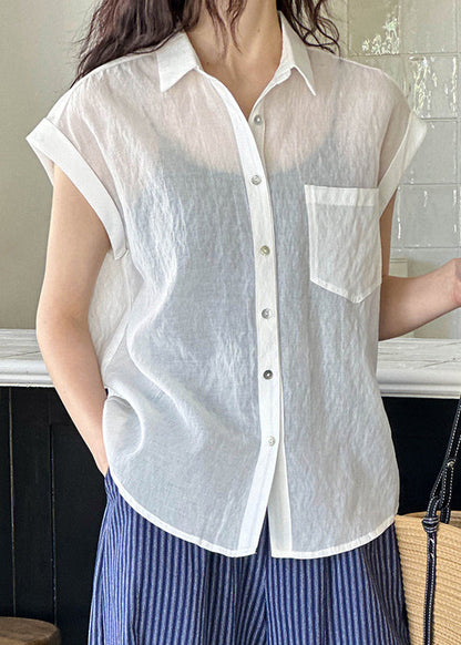 Classic Vintage Blouse with a Flattering Fit