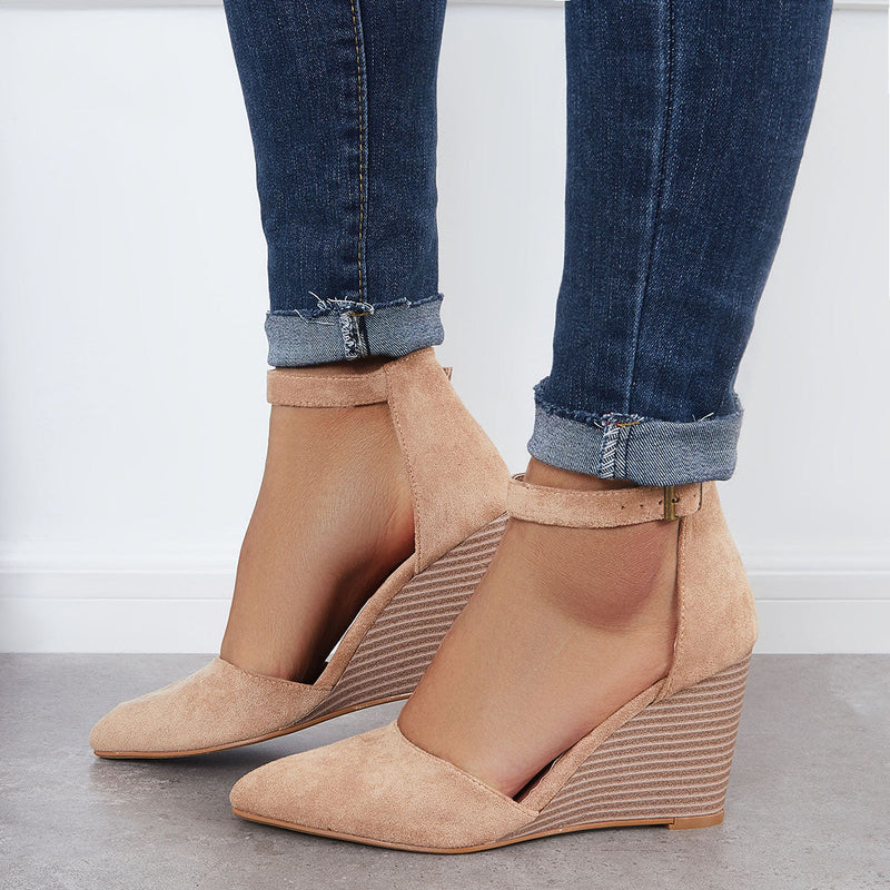 Graceful Orthopedic Pumps for Modern Look
