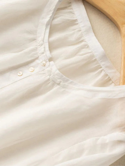 Beautifully Finished Top in a Timeless Design
