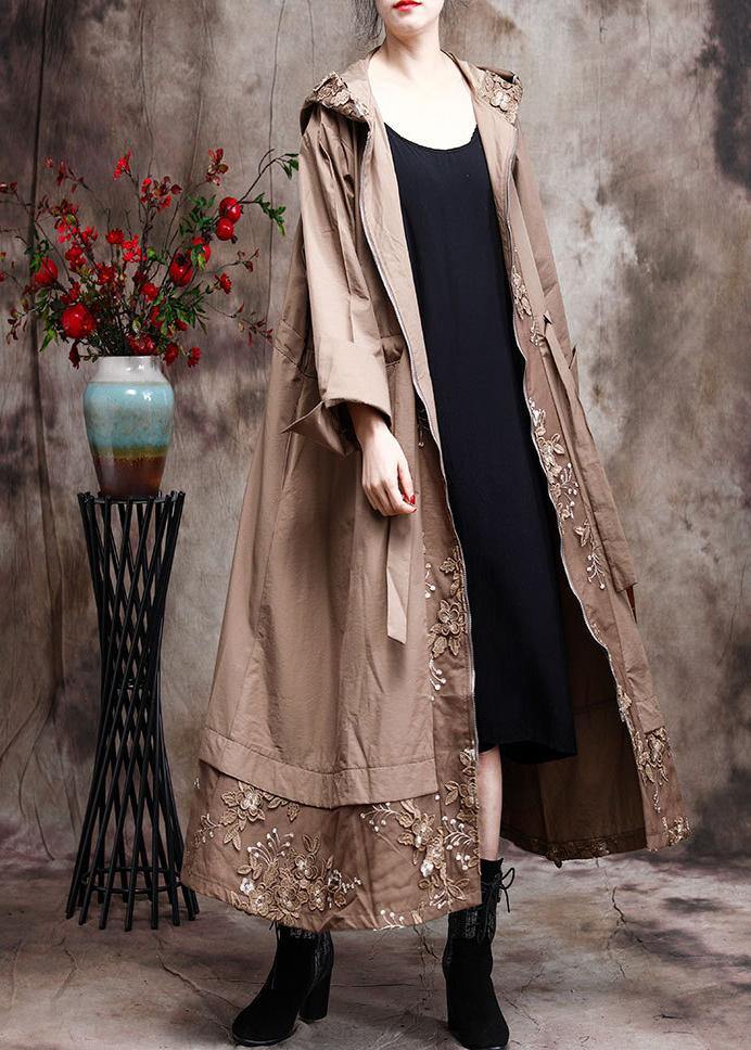 Well Tailored Coat with a Graceful Silhouette