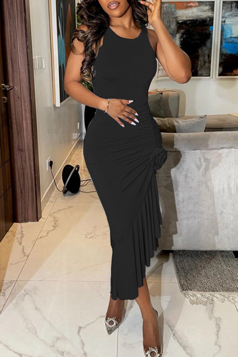 Sophisticated Dress with a Clean Classic Look