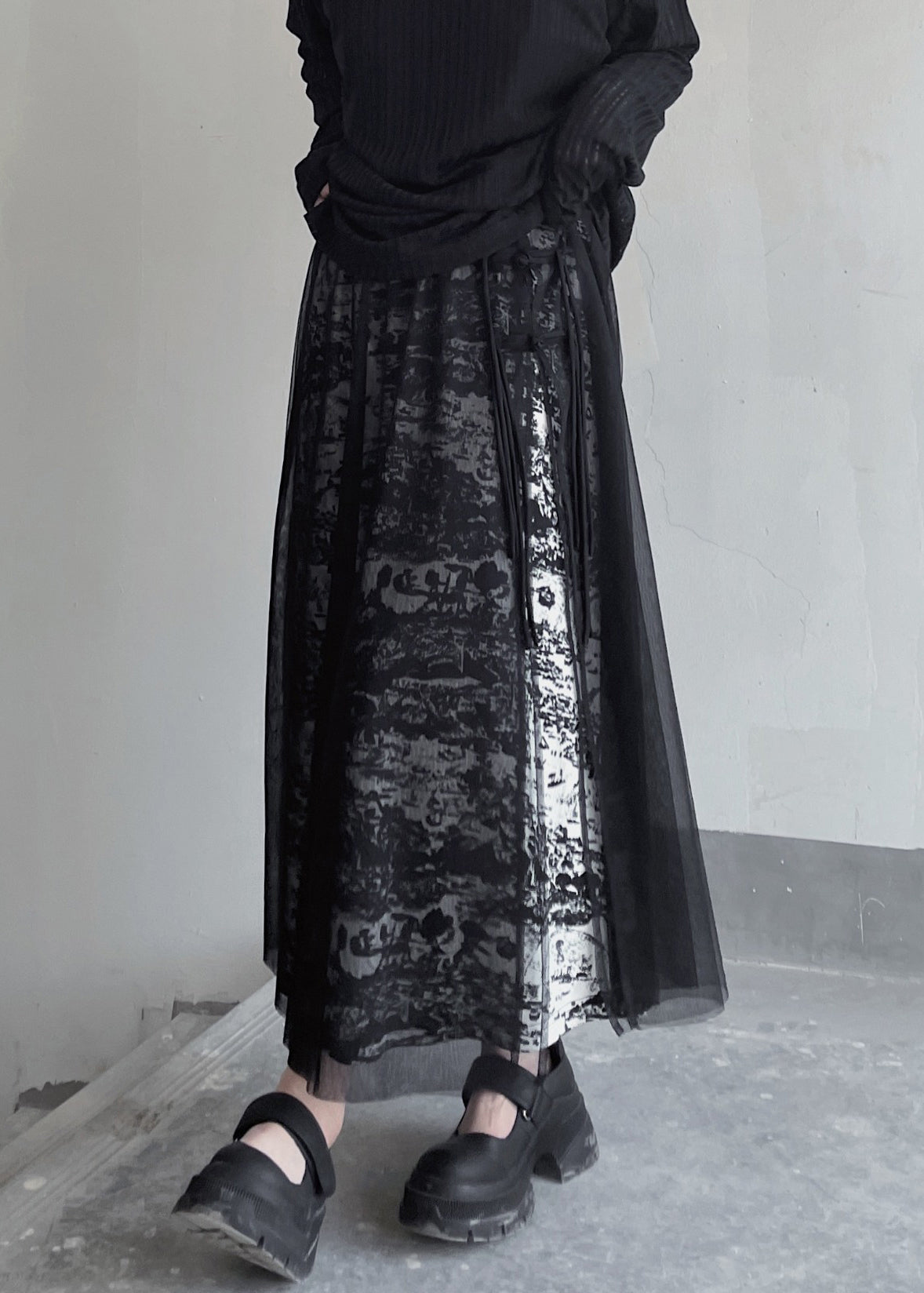 Effortlessly Elegant Garment with a Timeless Design