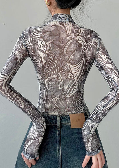 Well Tailored Shirt with a Graceful Silhouette