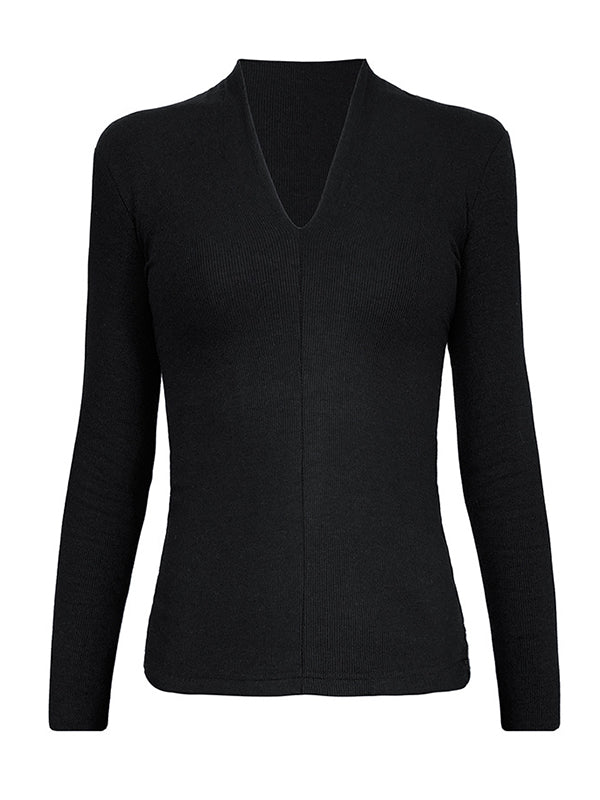 Well Tailored T-Shirt with a Graceful Silhouette
