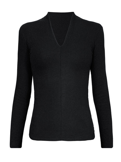 Well Tailored T-Shirt with a Graceful Silhouette