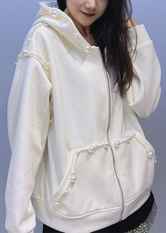 Effortlessly Elegant Coat with a Timeless Design