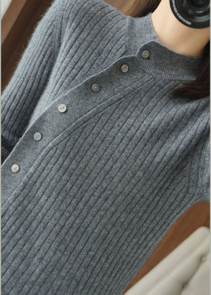 A Vintage Style Top with Delicate Timeless Details