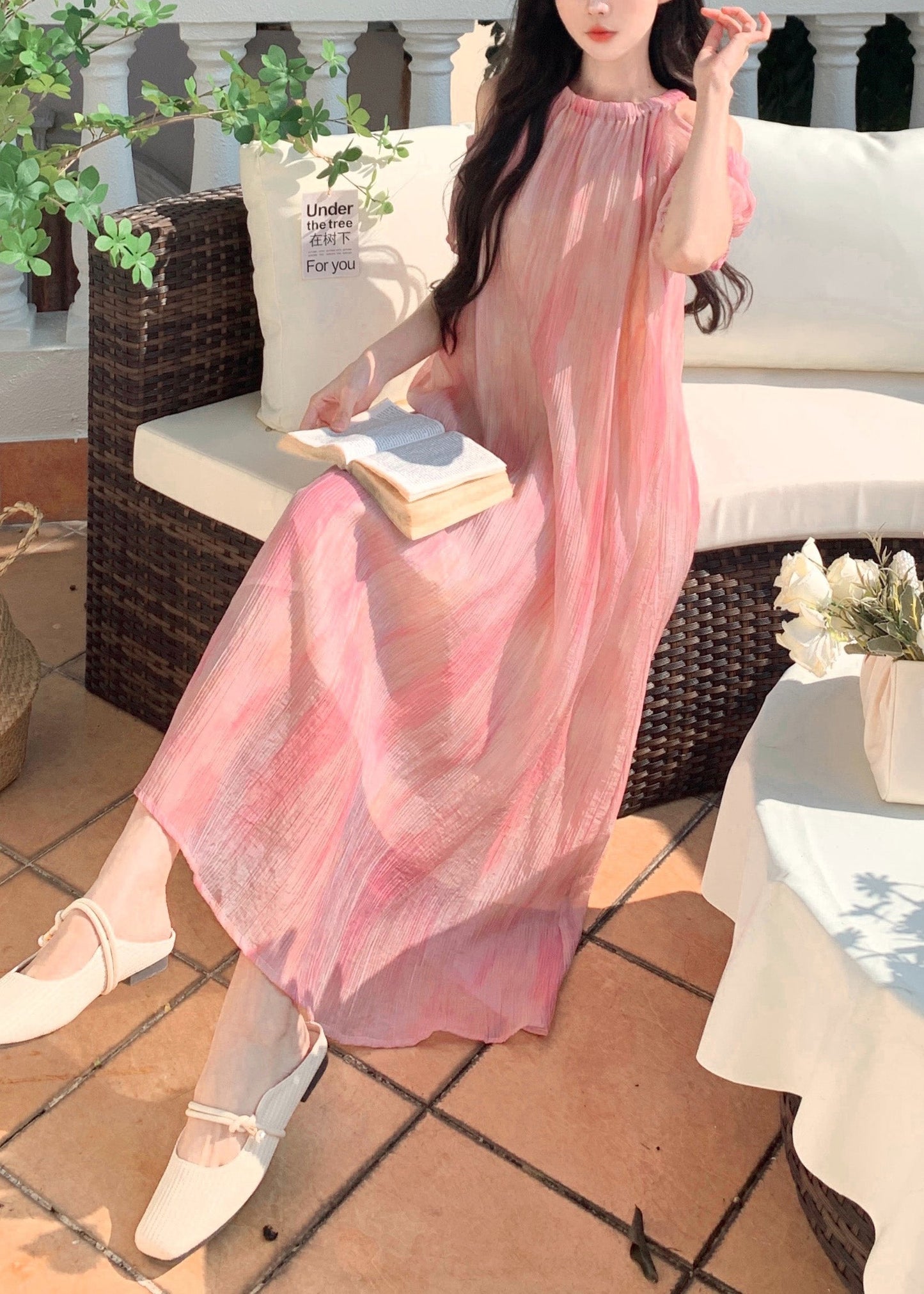 Classic Vintage & Enduringly Stylish Dress