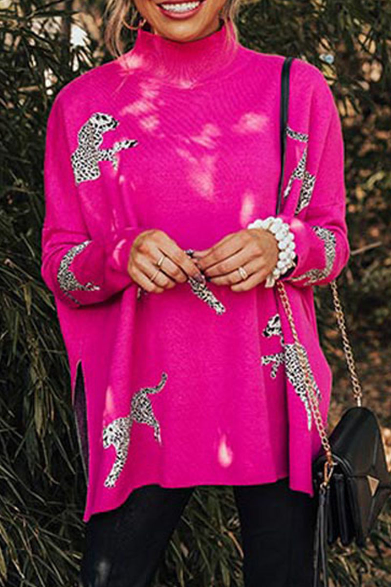 Well Tailored Top with a Graceful Silhouette