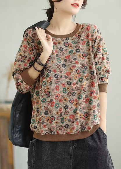 Classic Vintage Sweater with a Flattering Fit