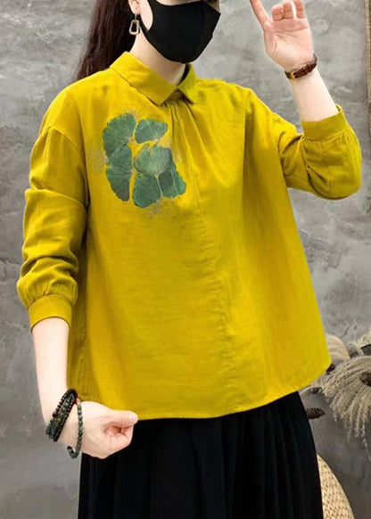 Classic Vintage Blouse with a Flattering Fit