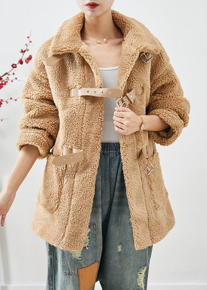 Gracefully Styled Coat for Any Occasion