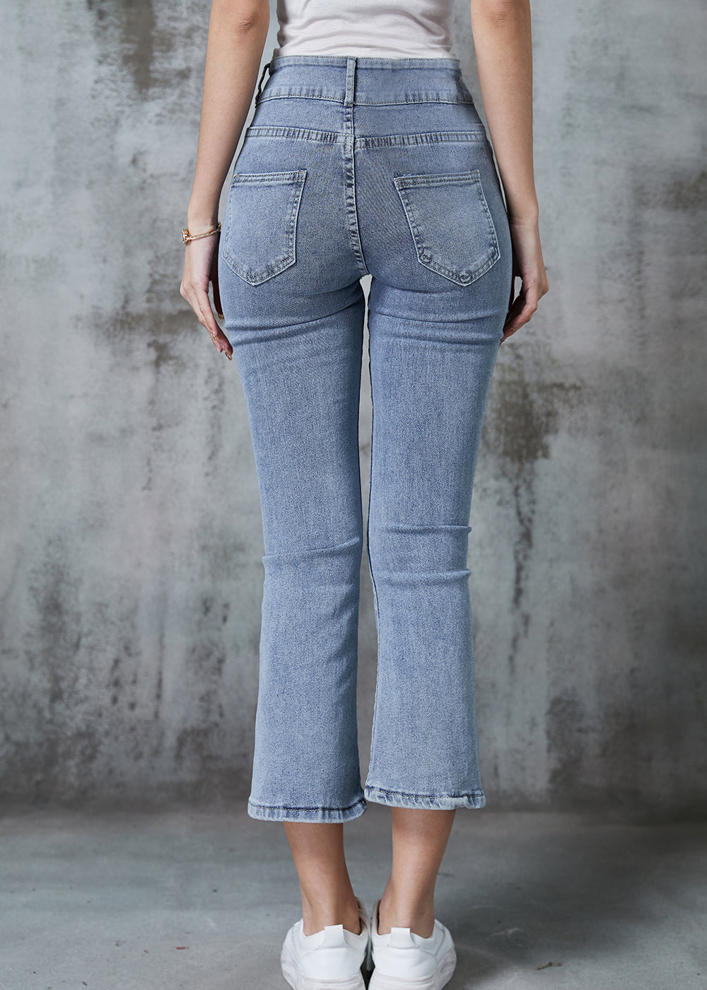 Beautifully Finished Pants in a Timeless Design