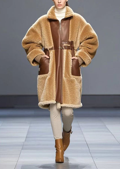 Beautifully Finished Coat in a Timeless Design