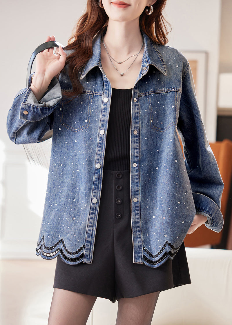 Elegantly Styled Coat for Everyday Wear