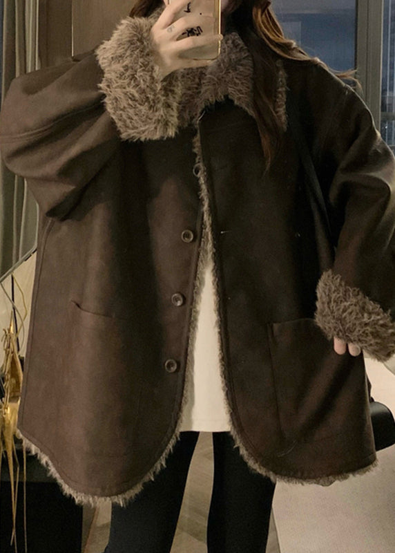 Elegantly Styled Coat for Everyday Wear