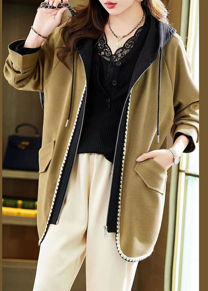 Beautifully Finished Coat in a Timeless Design