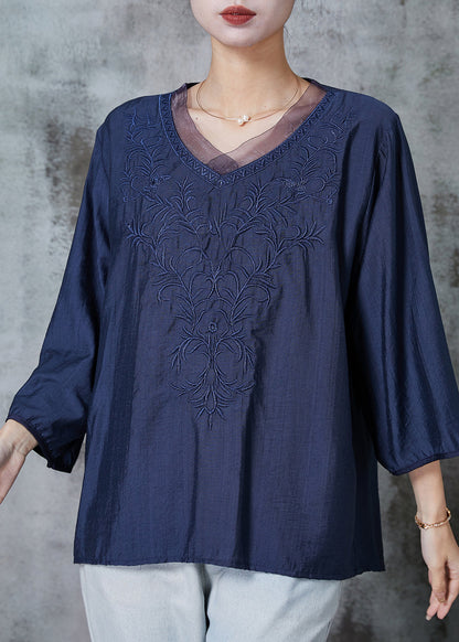 Classic Vintage Shirt with a Flattering Fit