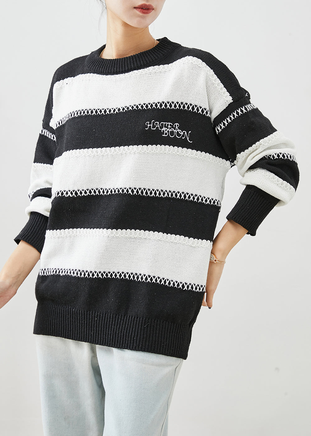 Effortlessly Elegant Top with a Timeless Design