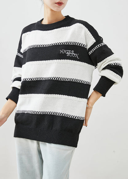 Effortlessly Elegant Top with a Timeless Design
