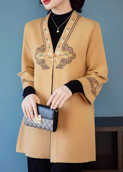 Gracefully Styled Coat for Any Occasion