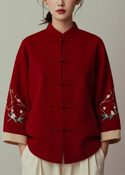 Elegantly Styled Coat for Everyday Wear