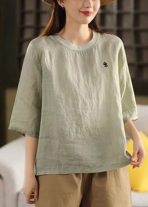 Well Tailored Shirt with a Graceful Silhouette