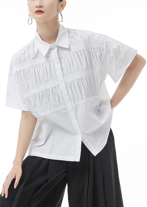 Sophisticated Blouse with a Clean Classic Look