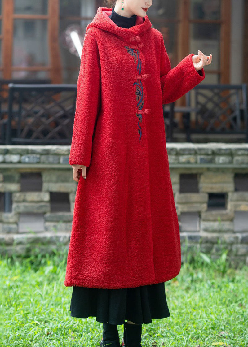 Well Tailored Coat with a Graceful Silhouette