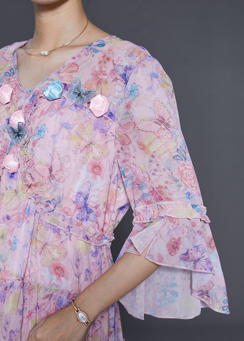 Beautifully Crafted Dress in a Classic Style