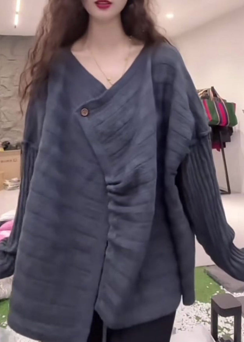 Well Tailored Top with a Graceful Silhouette