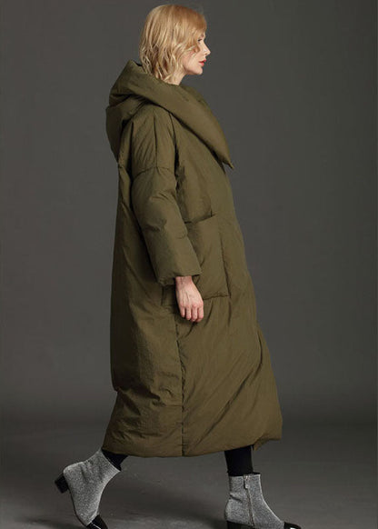 Well Tailored Coat with a Graceful Silhouette