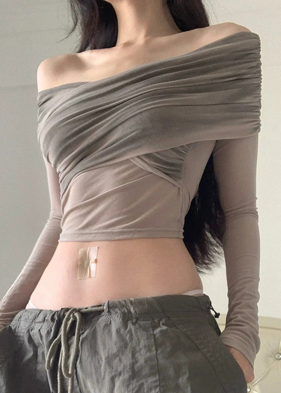 Well Tailored Top with a Graceful Silhouette