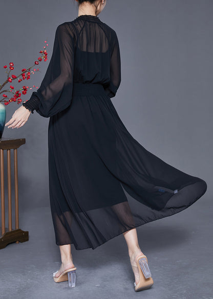 A Vintage Style Coat with Delicate Timeless Details
