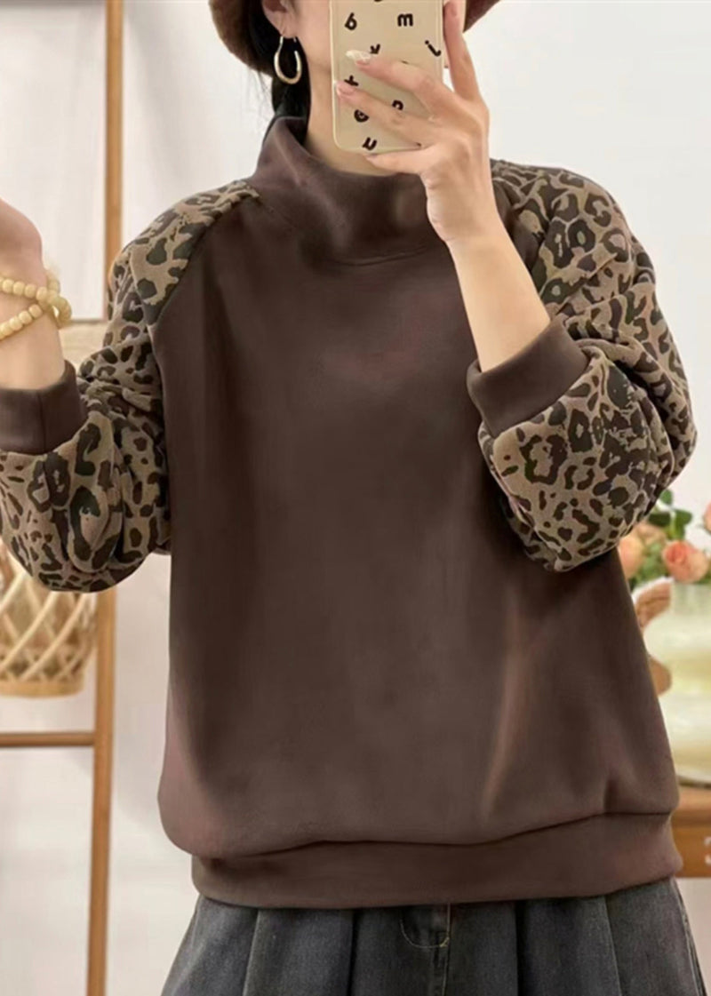 A Vintage Style Shirt with Delicate Timeless Details