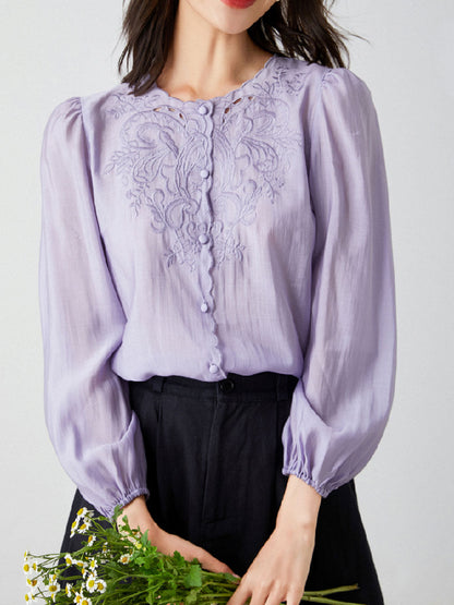 Well Tailored Shirt with a Graceful Silhouette