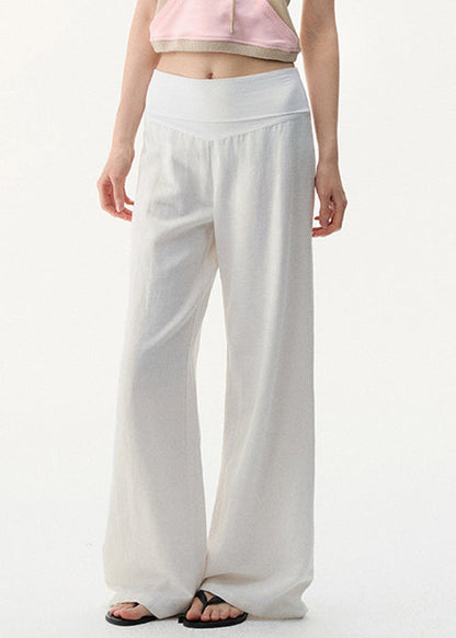 Effortlessly Elegant Pants with a Timeless Design